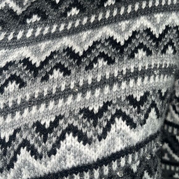 Talbots Women’s Grandmacore Lambswool Blend Beaded Cardigan Sweater Size Small - Picture 5 of 8